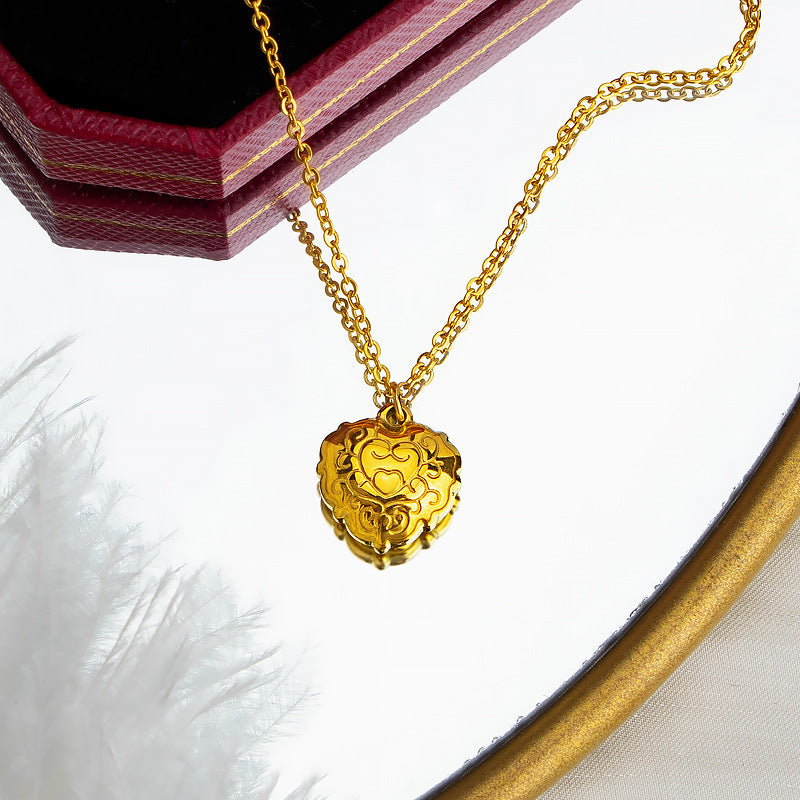 Shell Lace Love Necklace Female Titanium Steel