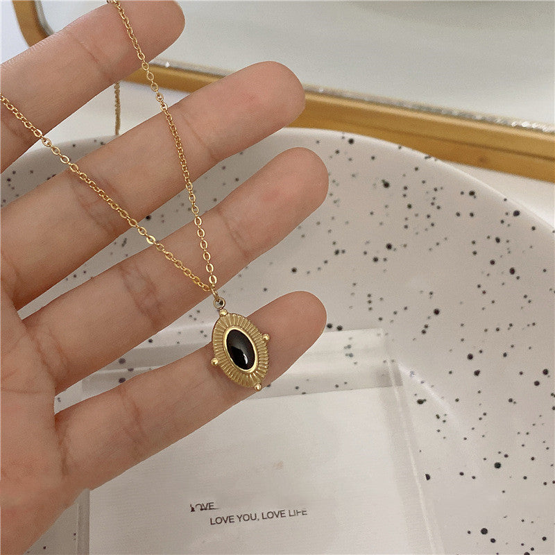 Retro Star Titanium Steel Necklace Metallic Wind